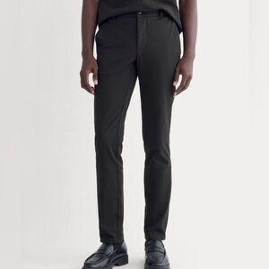 Everlane The Performance Chino (Slim)